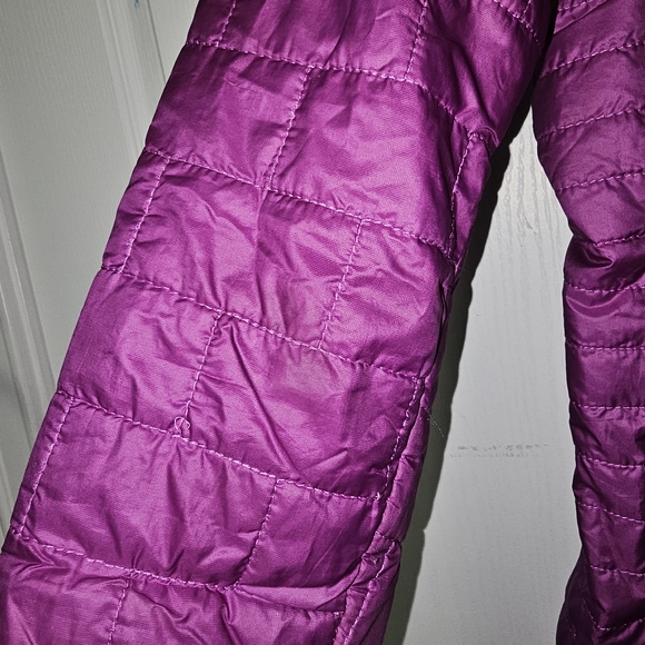Patagonia Womens Medium Purple Primaloft Jacket Full Zip Quilted FLAWS - Picture 4 of 15